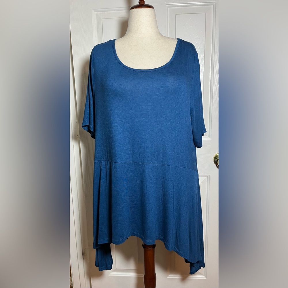 Lane Bryant Women’s Deep Blue Tunic Top